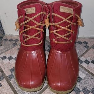 Womens size 7.5  red Sperry duck boots